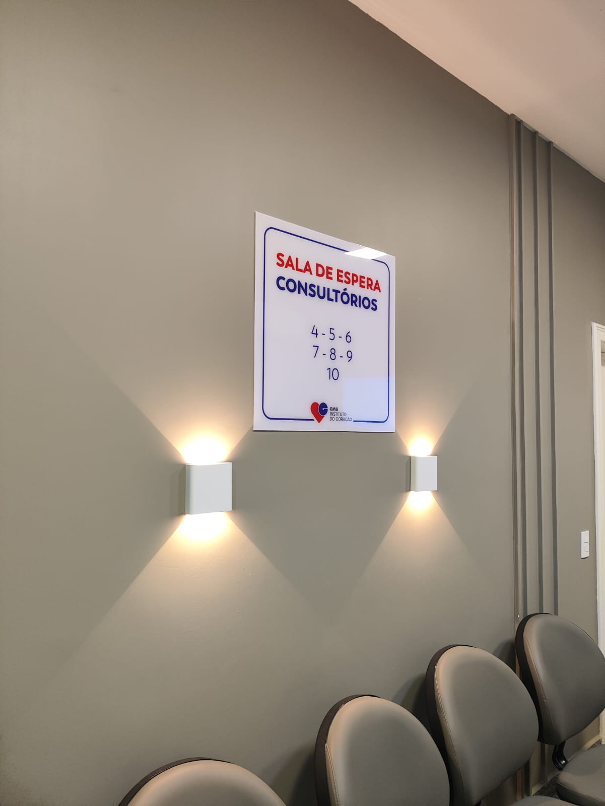 Placas e Sinalização