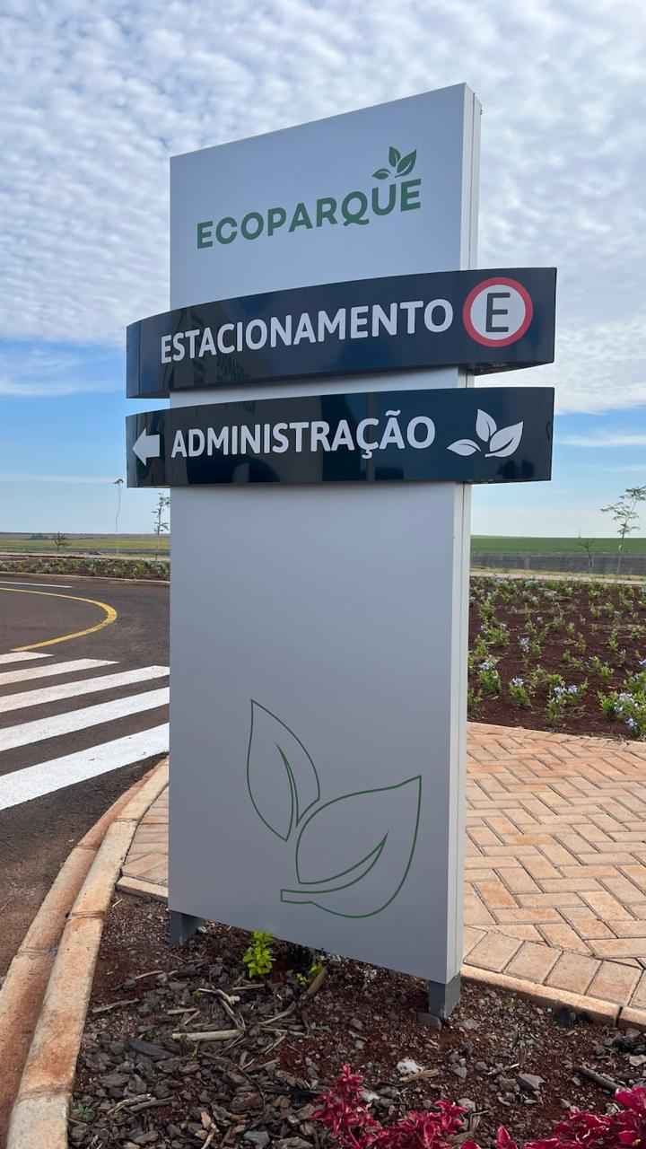 Comunicação visual produzida e instalada pela MB Digital — projeto 59